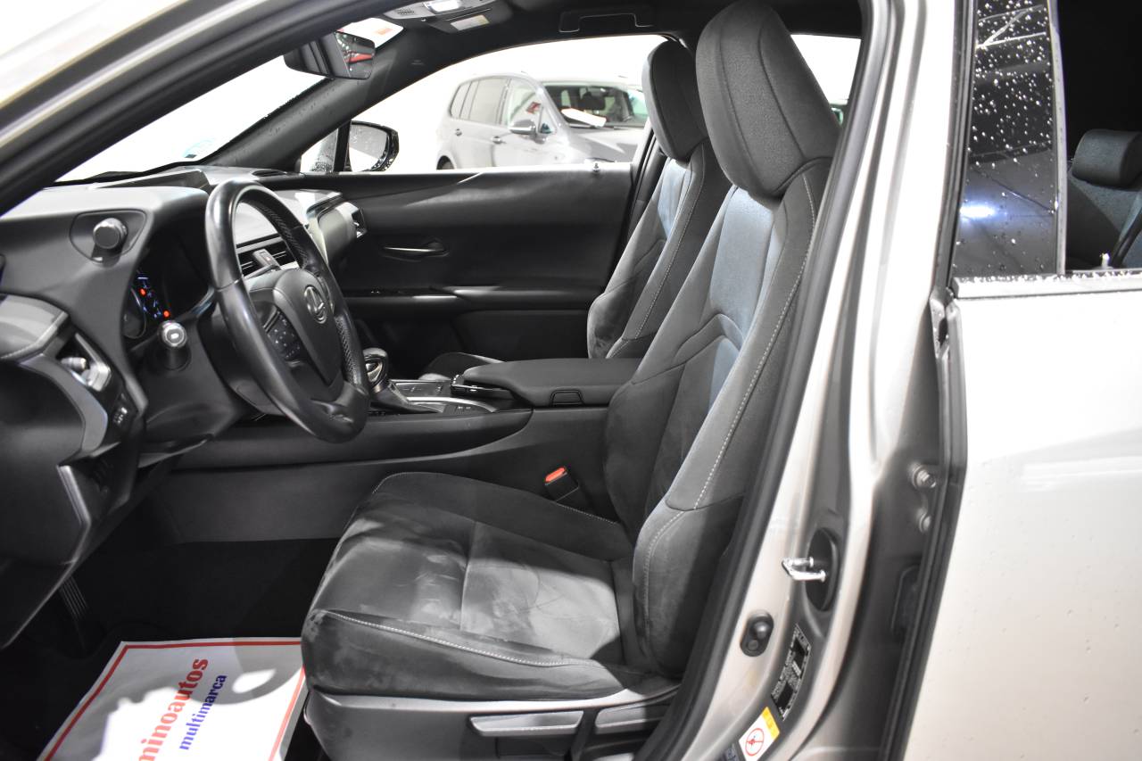 LEXUS UX en Minoautos