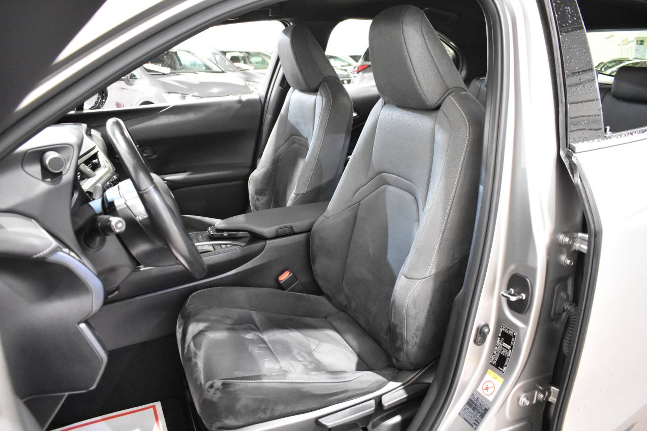 LEXUS UX en Minoautos