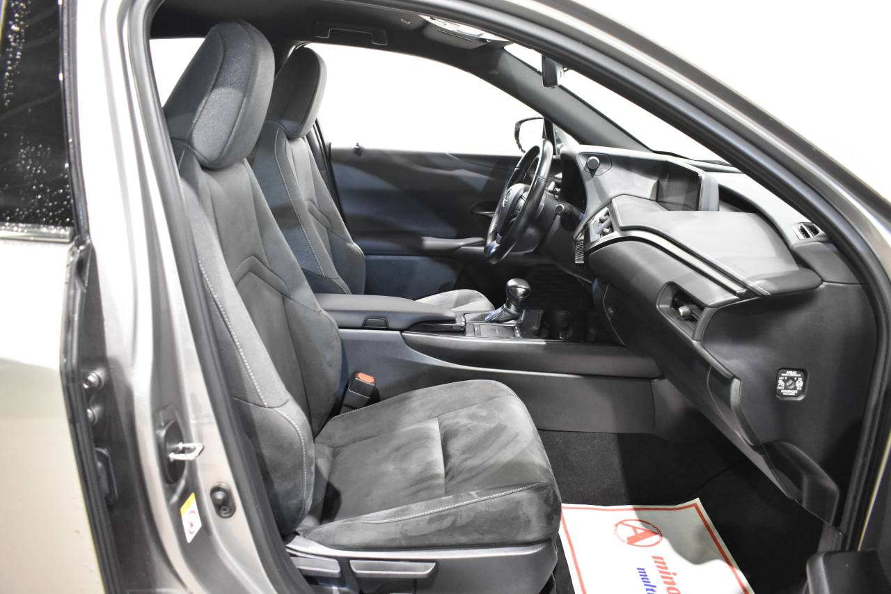 LEXUS UX en Minoautos