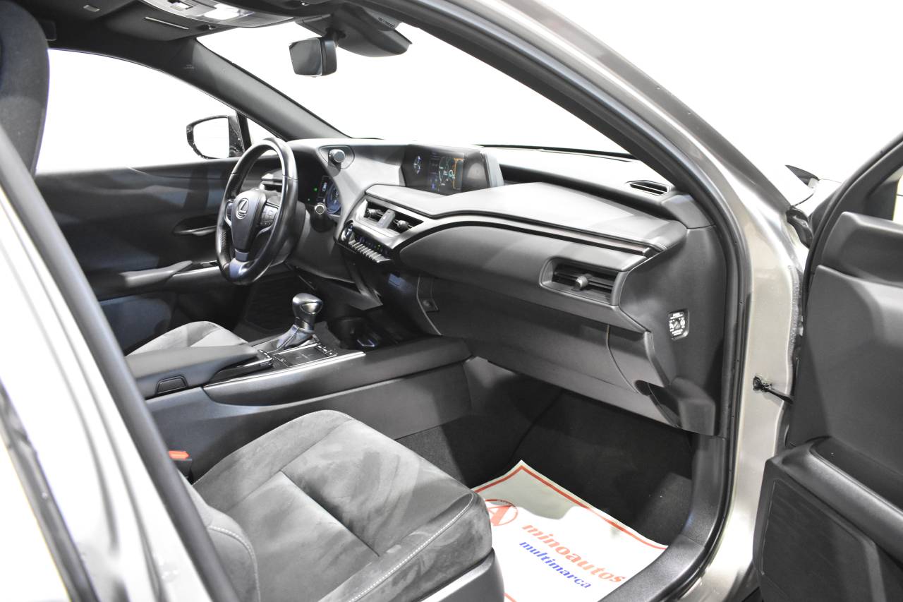 LEXUS UX en Minoautos