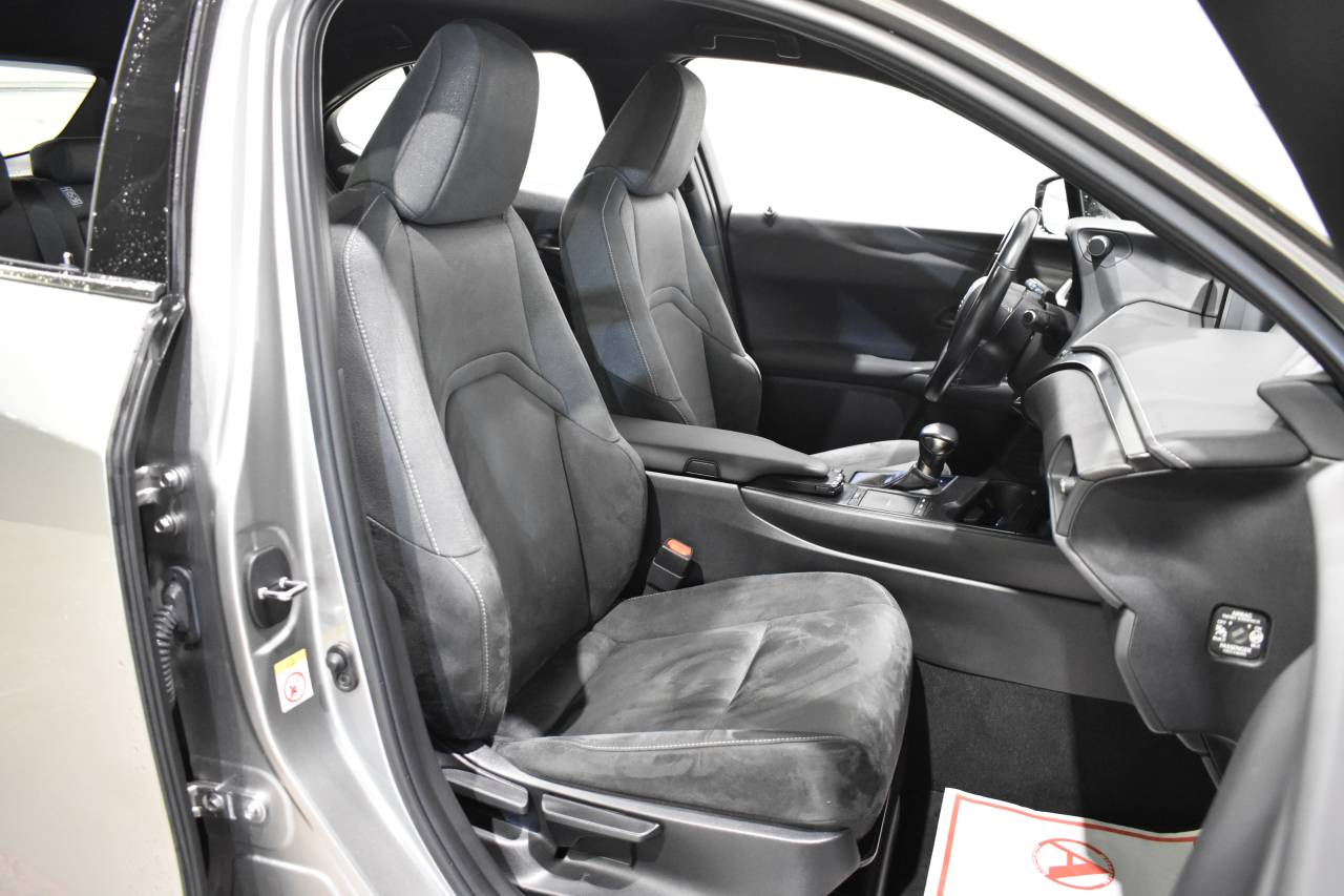 LEXUS UX en Minoautos