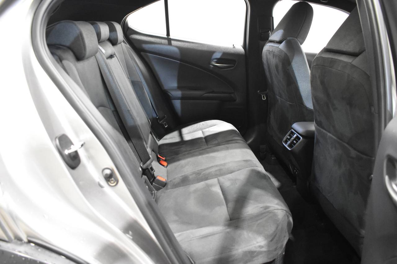 LEXUS UX en Minoautos