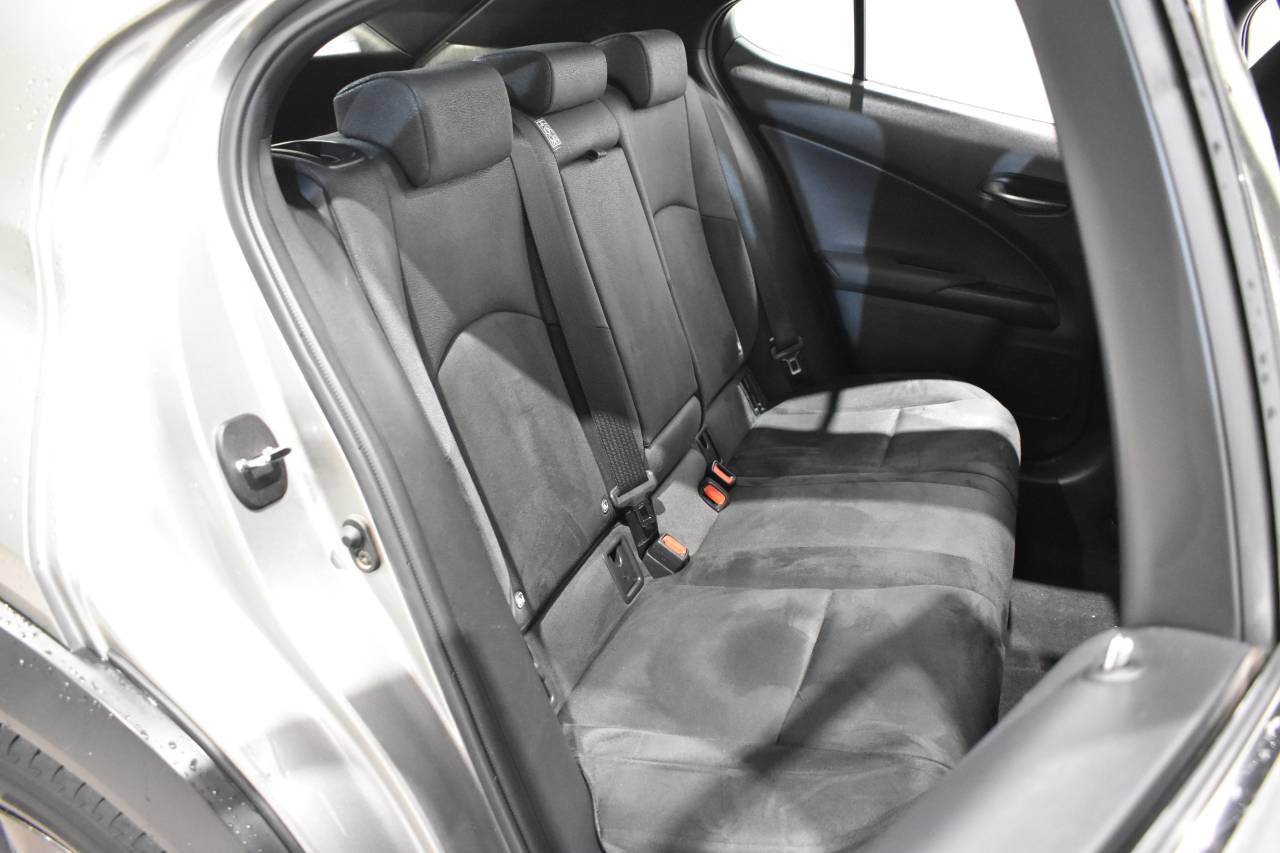 LEXUS UX en Minoautos