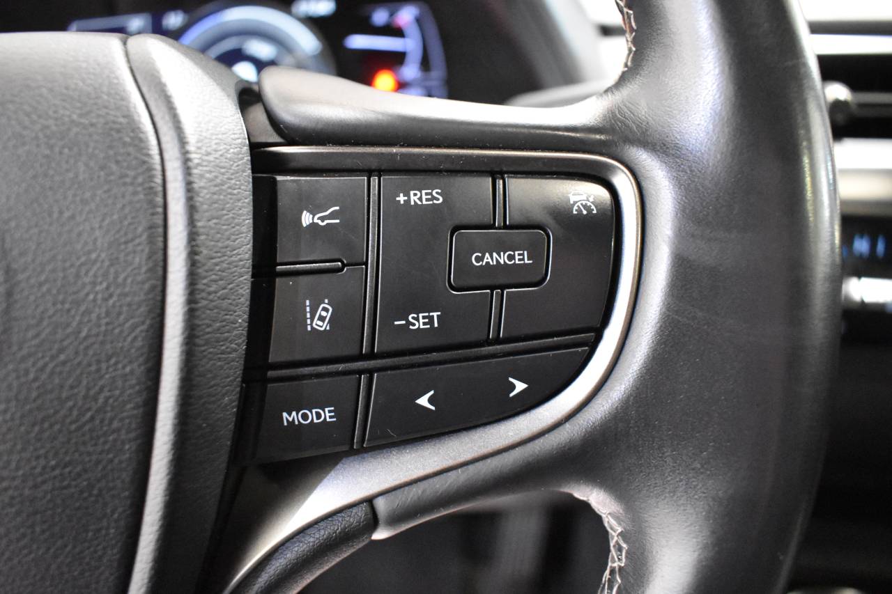 LEXUS UX en Minoautos