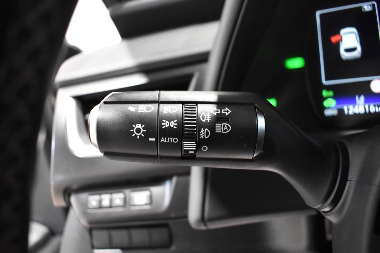 LEXUS UX en Minoautos