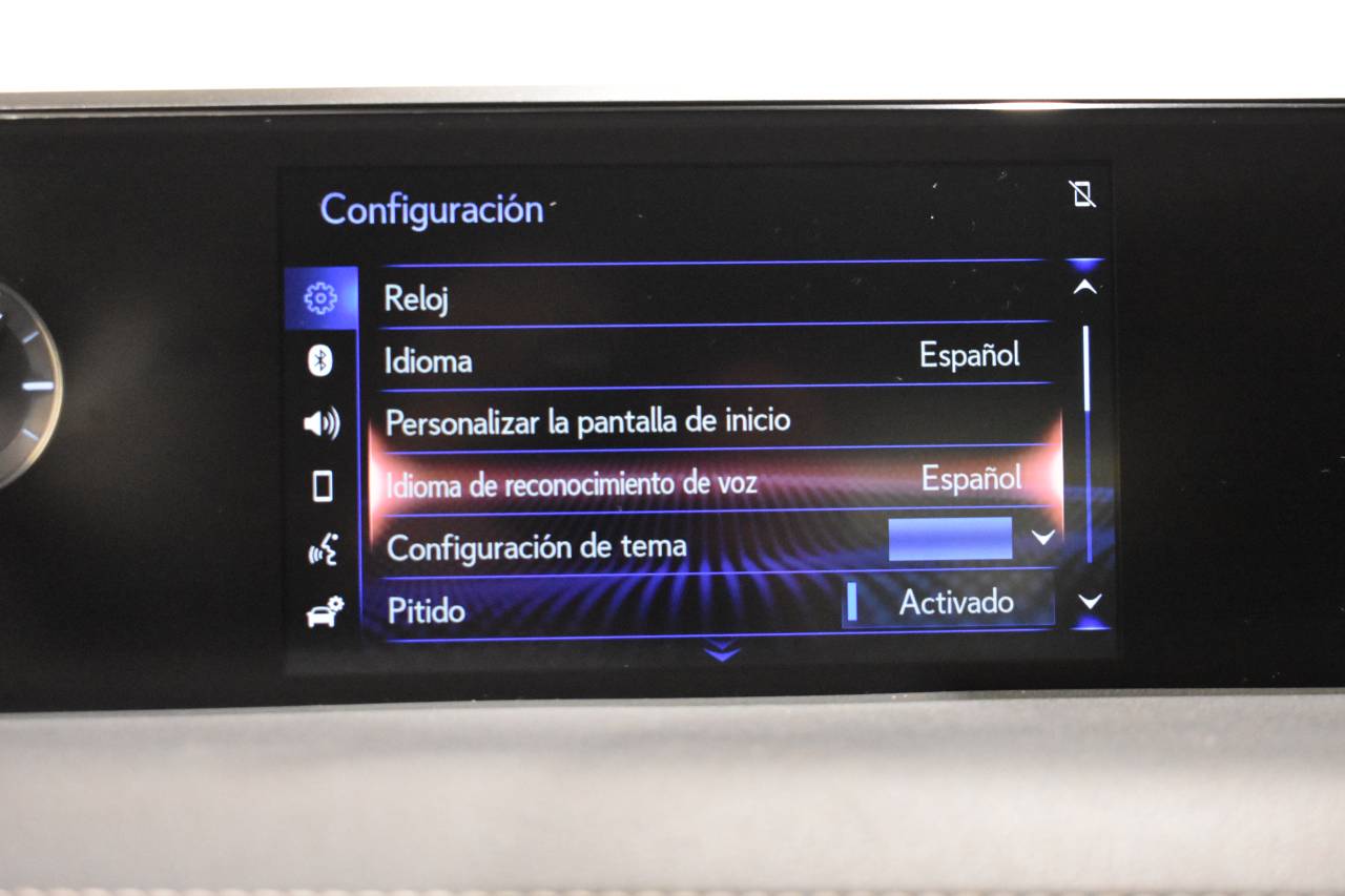 LEXUS UX en Minoautos