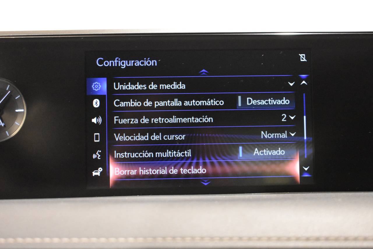 LEXUS UX en Minoautos