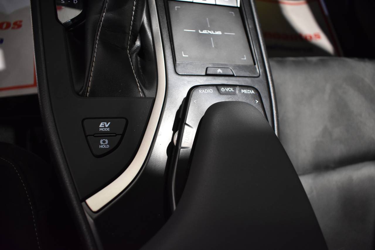 LEXUS UX en Minoautos