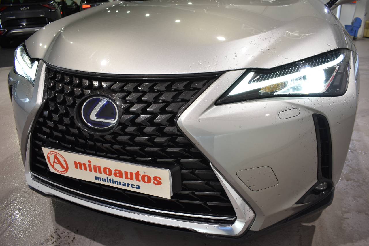 LEXUS UX en Minoautos