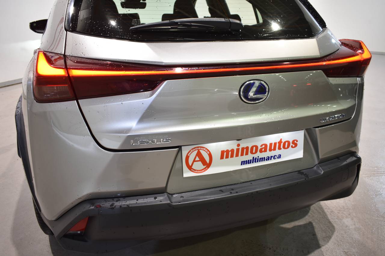 LEXUS UX en Minoautos