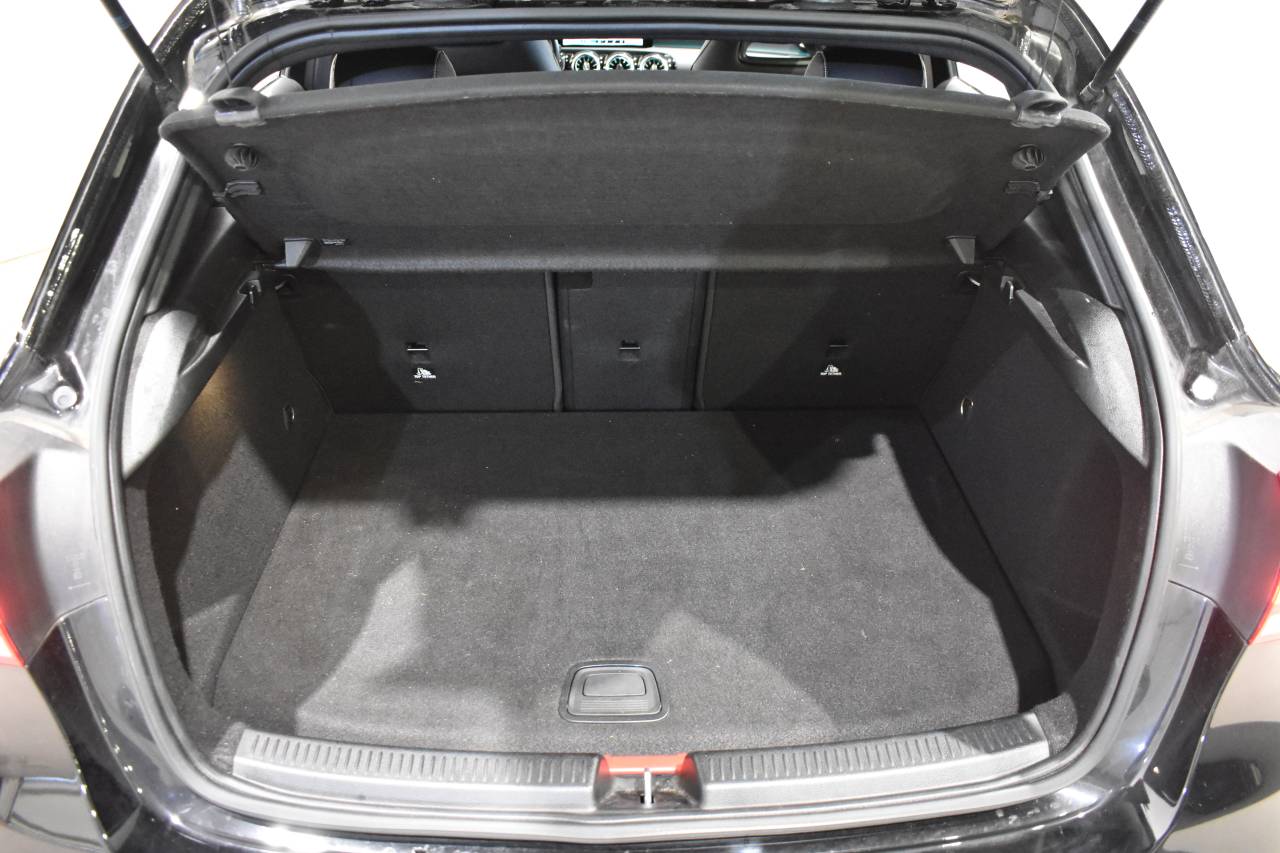 MERCEDES-BENZ CLASE A