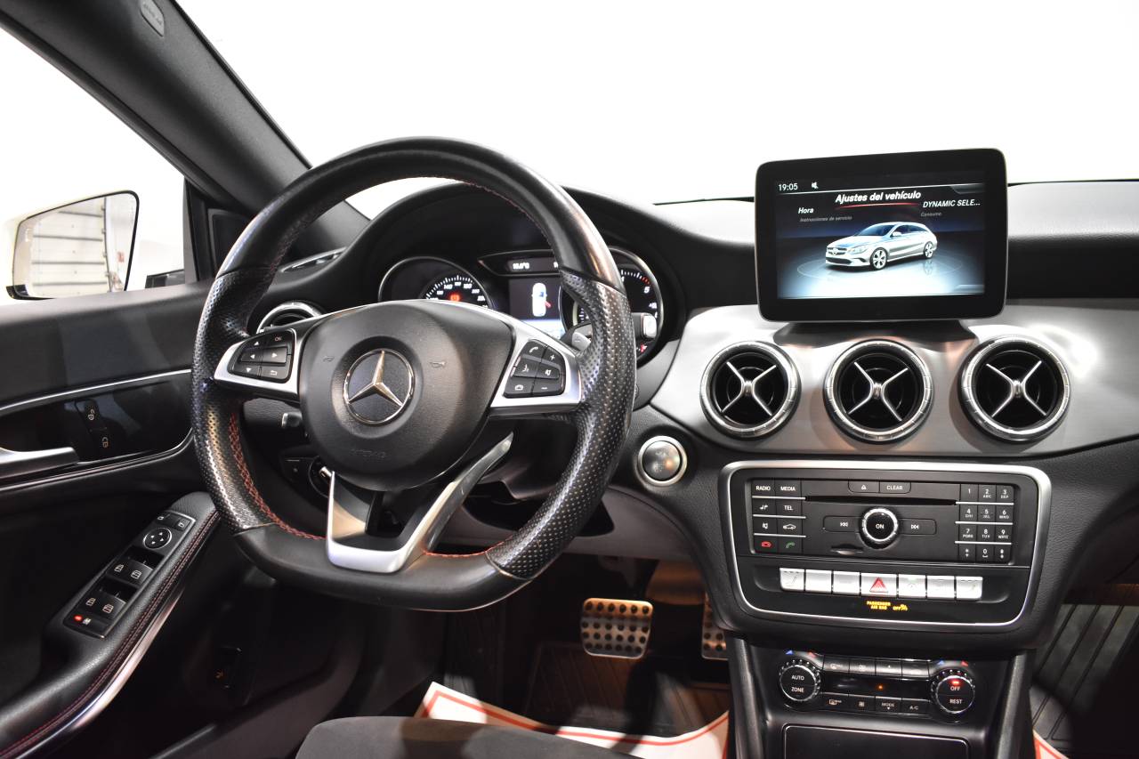 MERCEDES-BENZ CLA en Minoautos