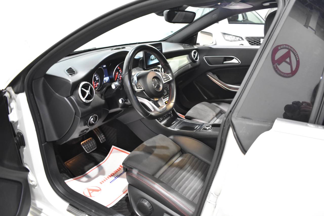MERCEDES-BENZ CLA en Minoautos