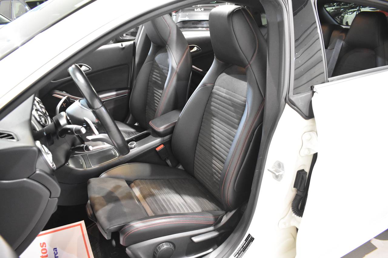 MERCEDES-BENZ CLA en Minoautos