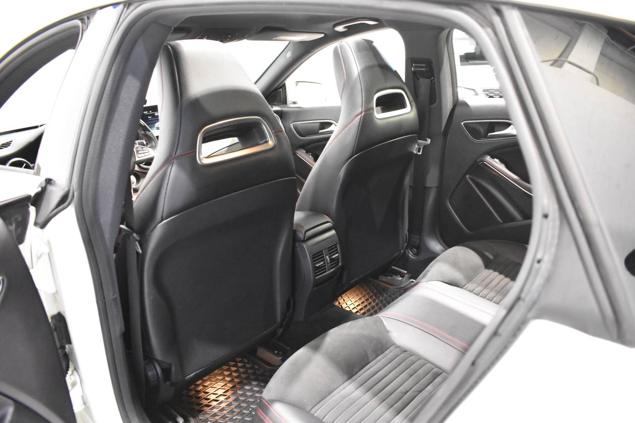 MERCEDES-BENZ CLA en Minoautos