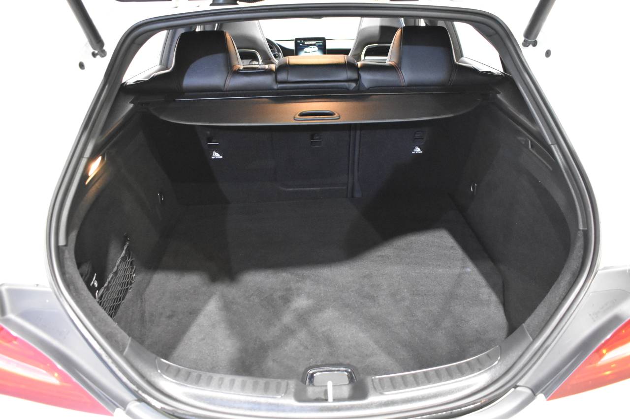 MERCEDES-BENZ CLA en Minoautos