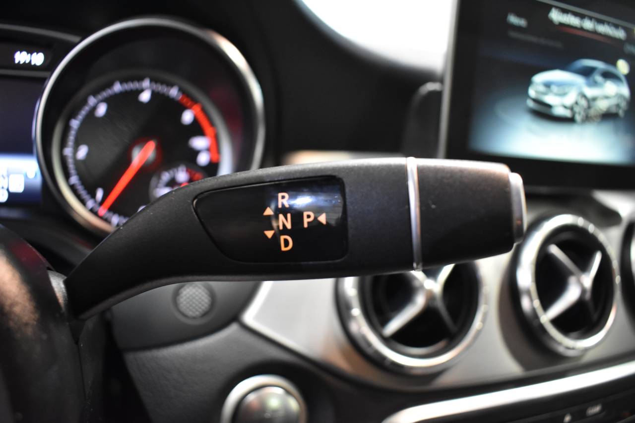 MERCEDES-BENZ CLA en Minoautos