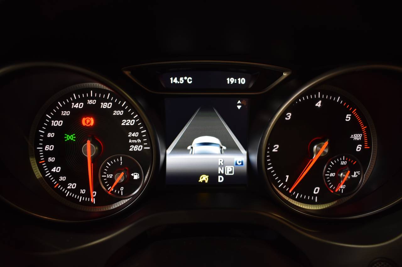 MERCEDES-BENZ CLA en Minoautos