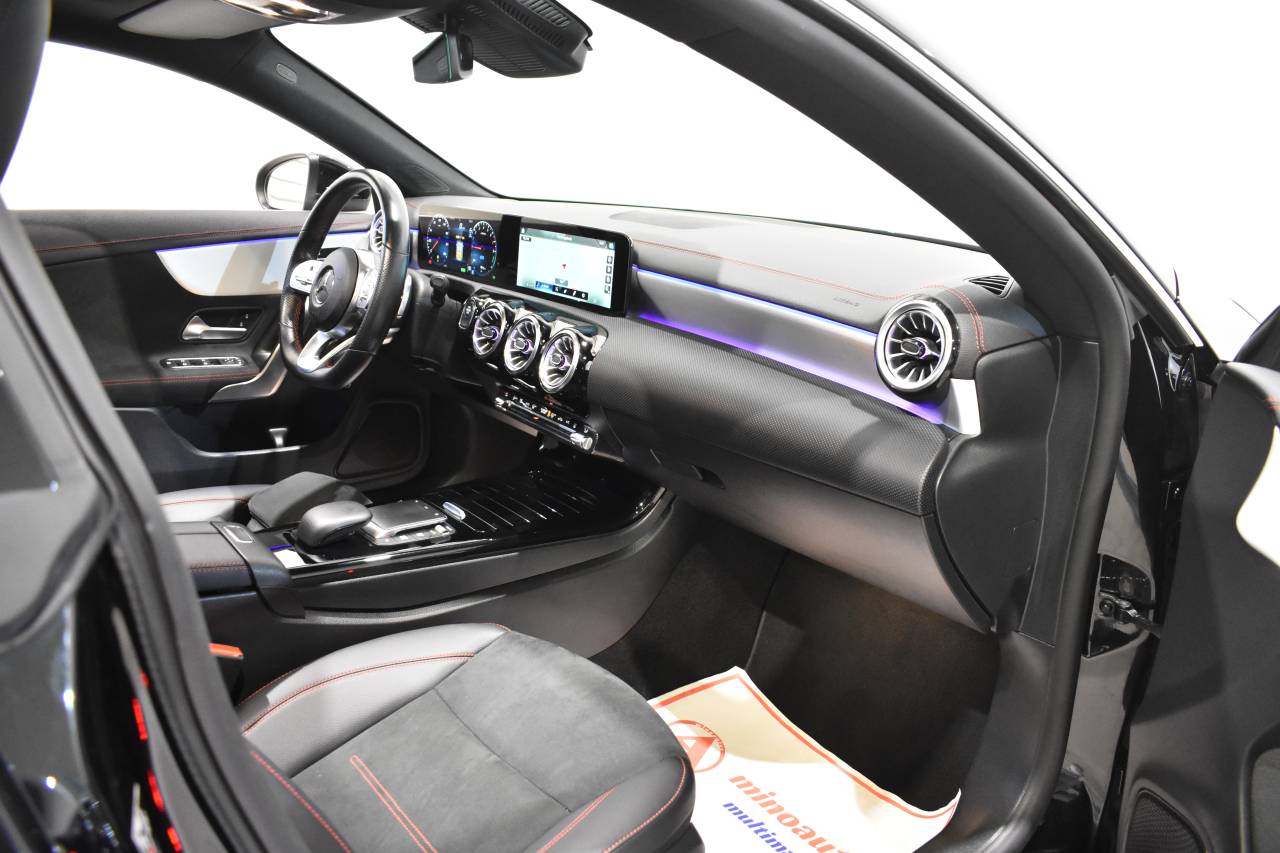MERCEDES-BENZ CLA en Minoautos