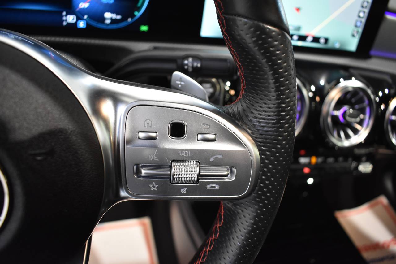 MERCEDES-BENZ CLA en Minoautos