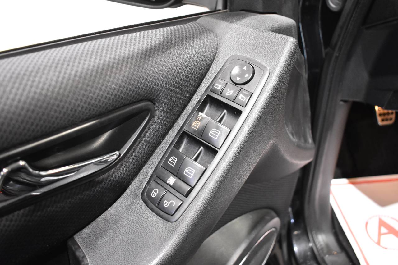 MERCEDES-BENZ CLASE B en Minoautos