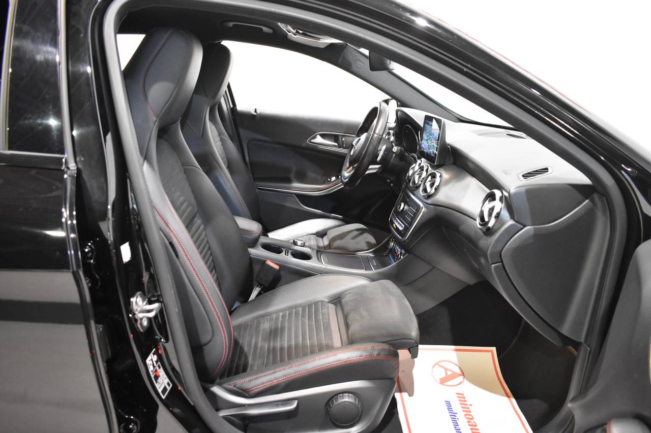 MERCEDES-BENZ GLA en Minoautos