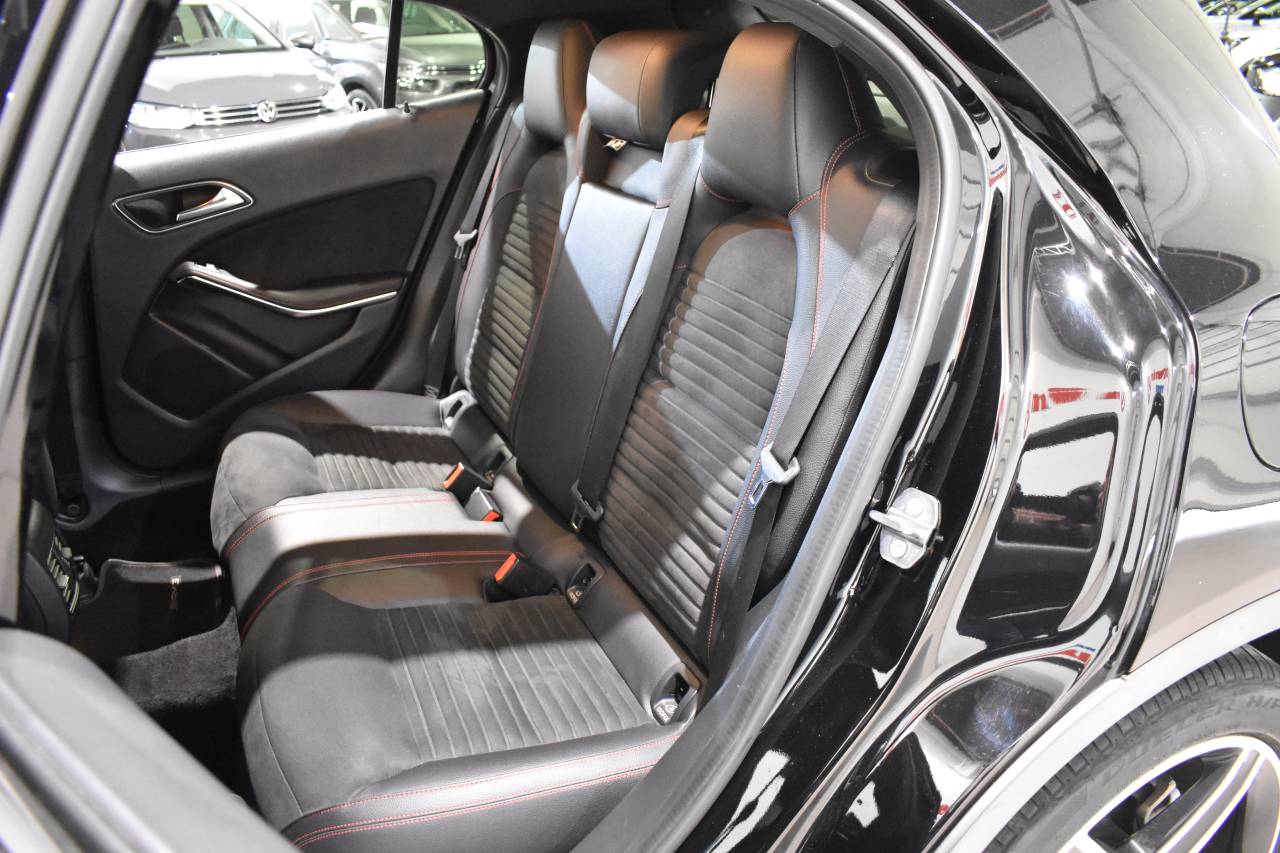 MERCEDES-BENZ GLA en Minoautos