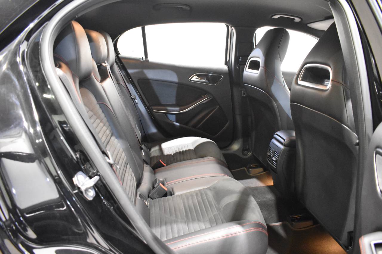 MERCEDES-BENZ GLA en Minoautos