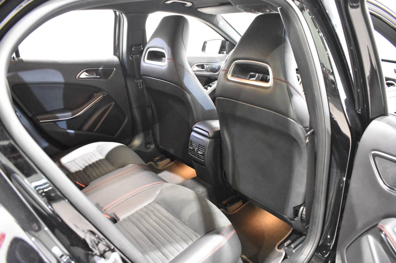 MERCEDES-BENZ GLA en Minoautos