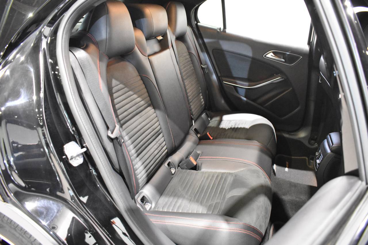 MERCEDES-BENZ GLA en Minoautos