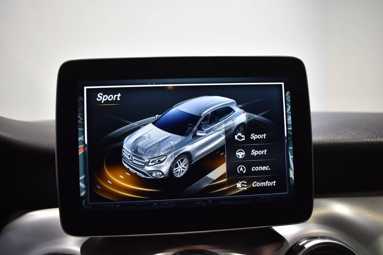 MERCEDES-BENZ GLA en Minoautos