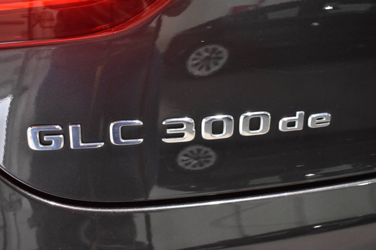 MERCEDES-BENZ GLC COUP� en Minoautos