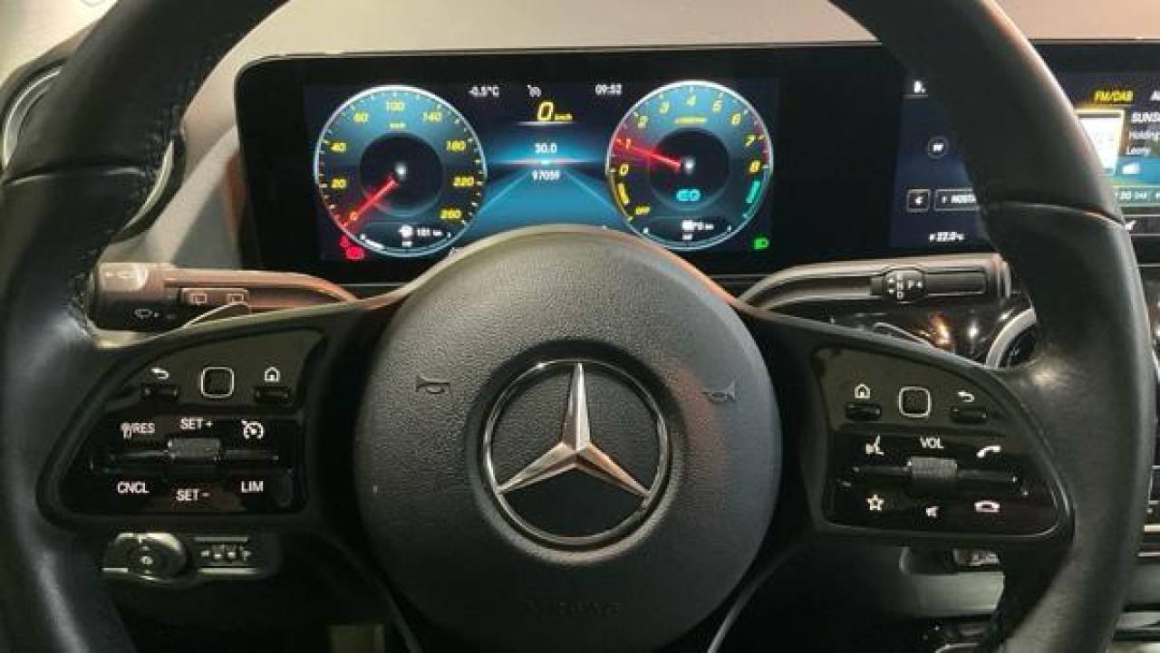 MERCEDES-BENZ GLA en Minoautos