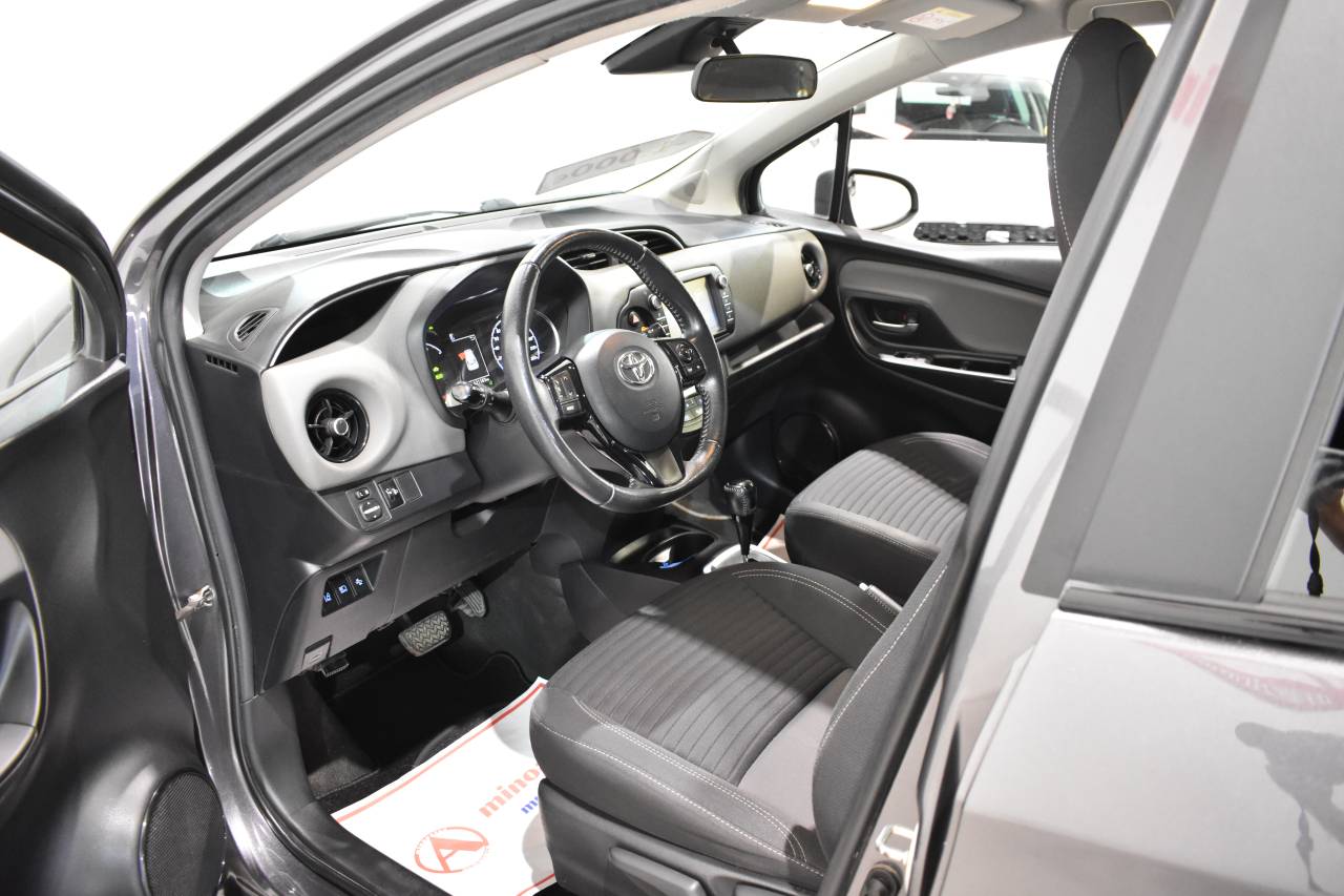 TOYOTA YARIS en Minoautos