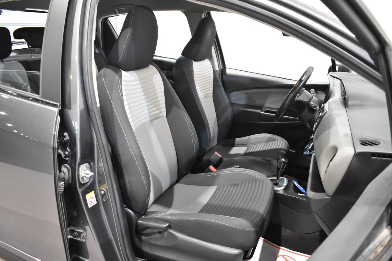 TOYOTA YARIS en Minoautos