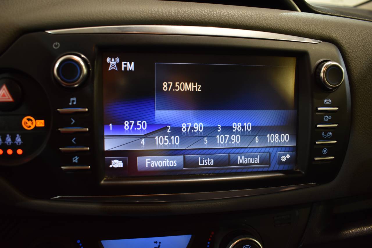 TOYOTA YARIS en Minoautos