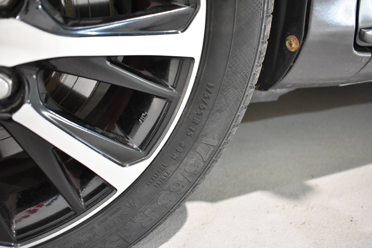 TOYOTA YARIS en Minoautos