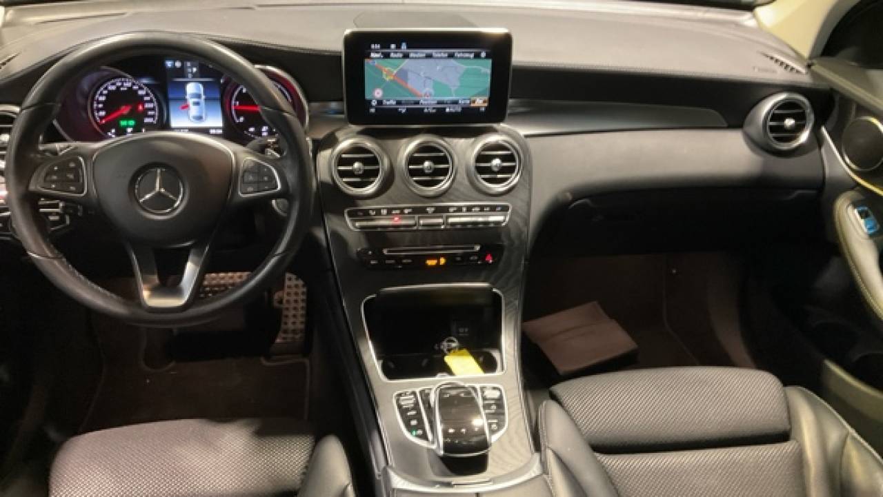 MERCEDES-BENZ GLC COUP� en Minoautos