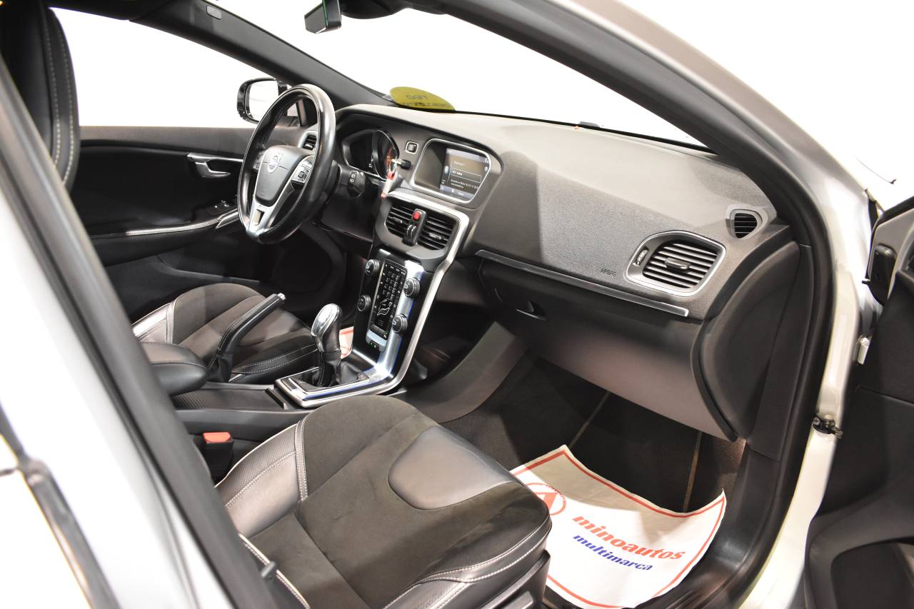 VOLVO V40 en Minoautos