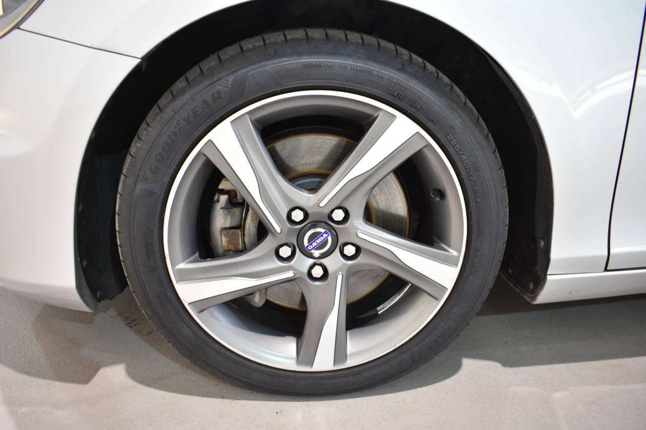 VOLVO V40 en Minoautos