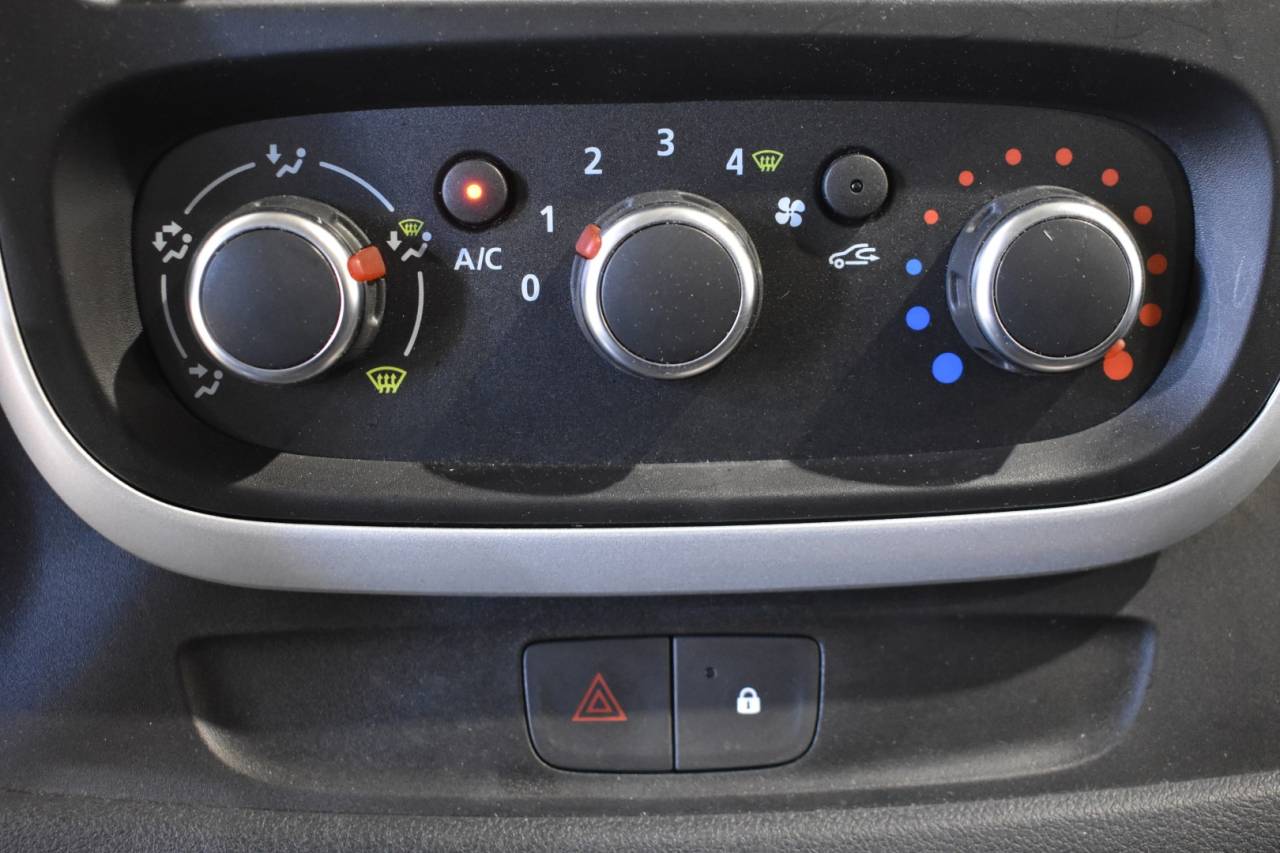 RENAULT TRAFIC en Minoautos