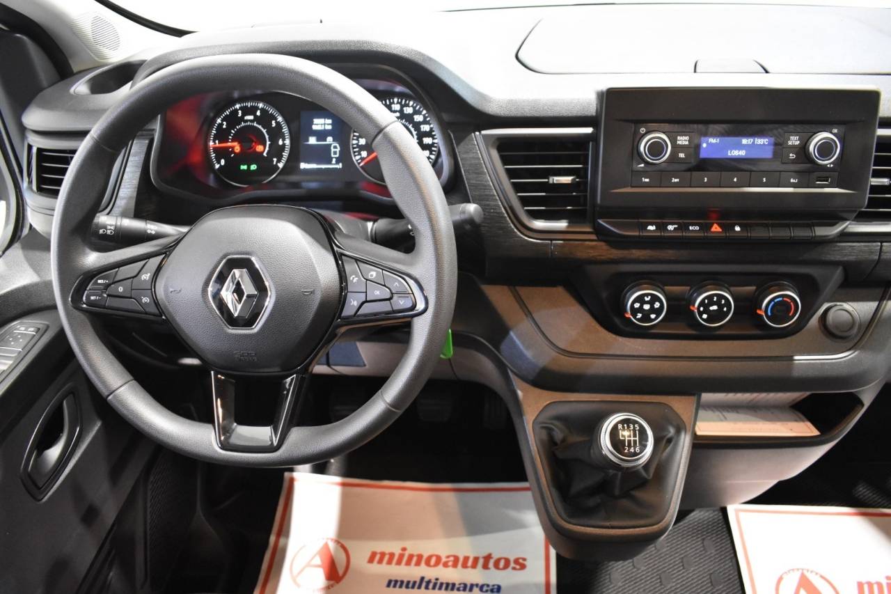 RENAULT TRAFIC en Minoautos