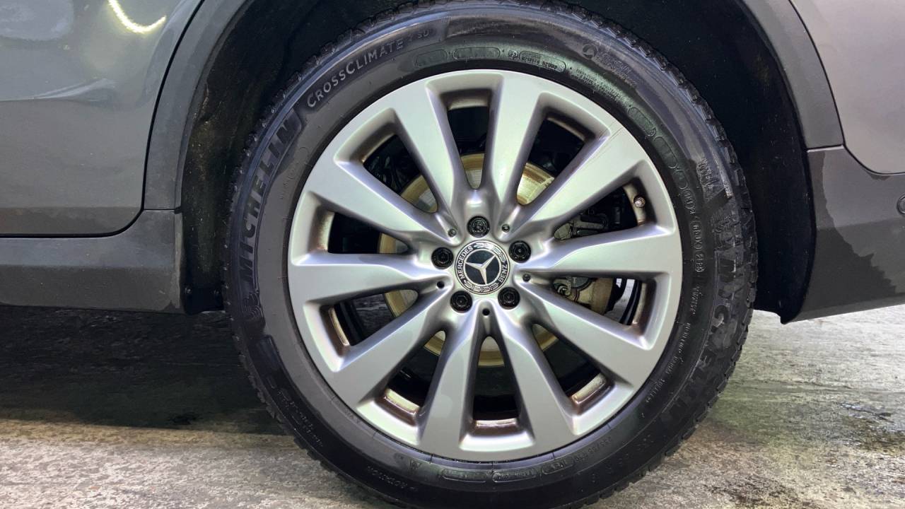 MERCEDES-BENZ GLC en Minoautos
