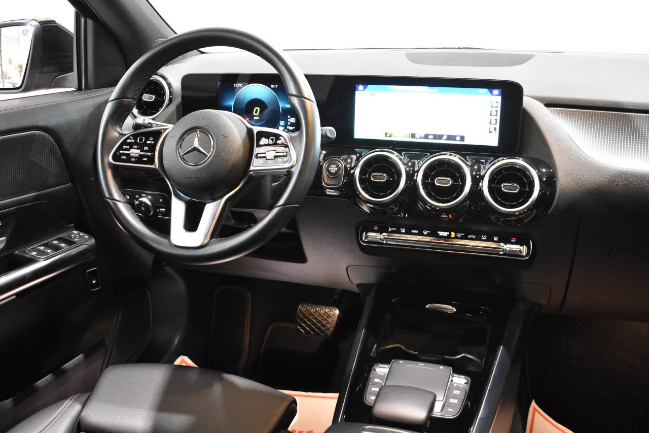 MERCEDES-BENZ GLA en Minoautos