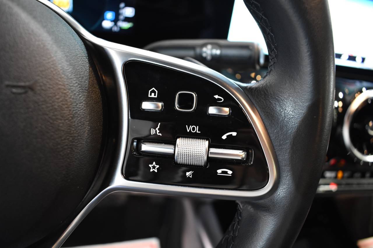 MERCEDES-BENZ GLA en Minoautos