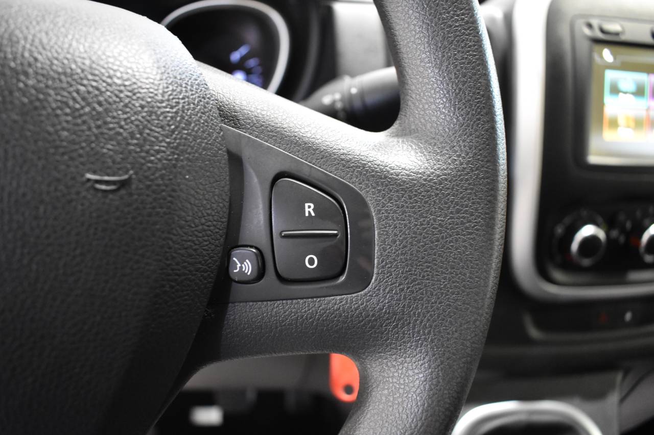 RENAULT TRAFIC en Minoautos