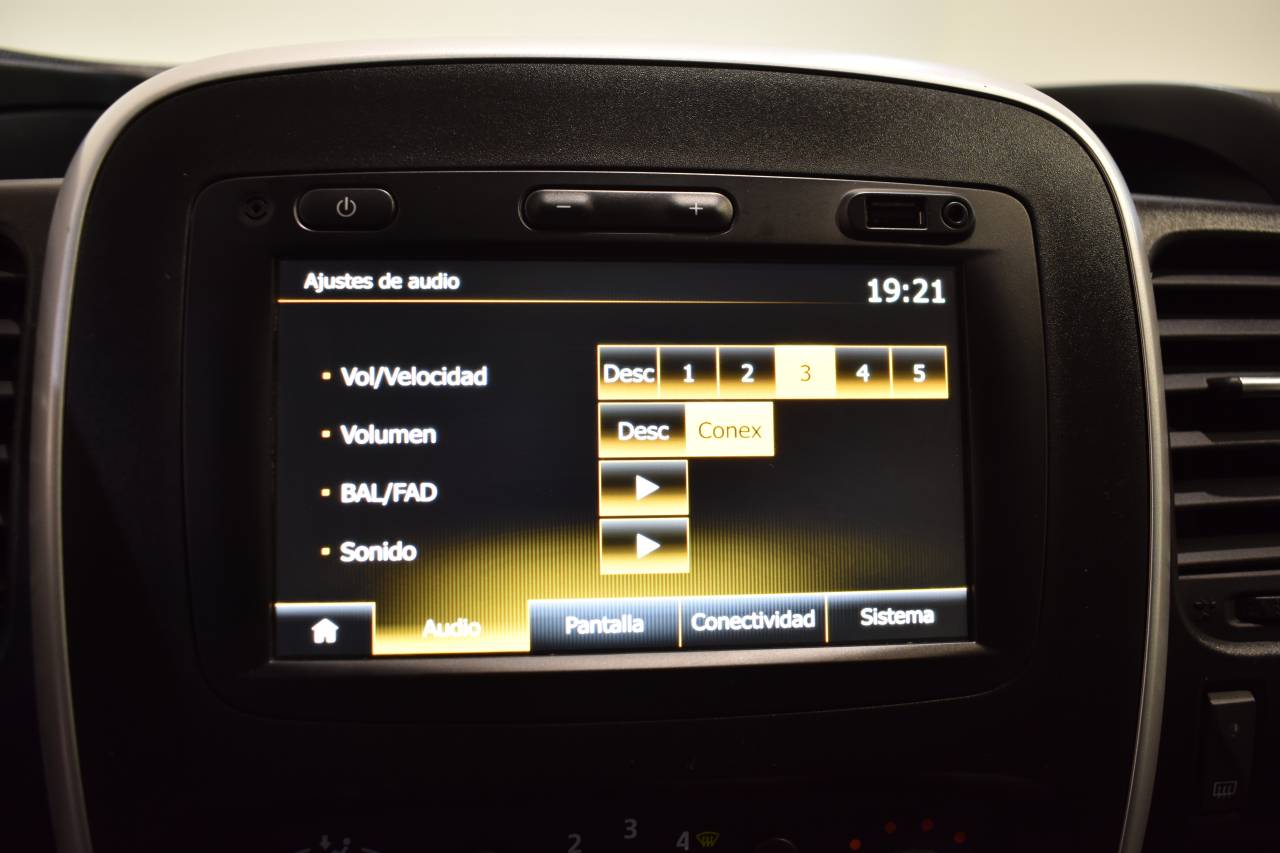 RENAULT TRAFIC en Minoautos