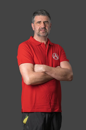 Santiago Tu&ntilde;as